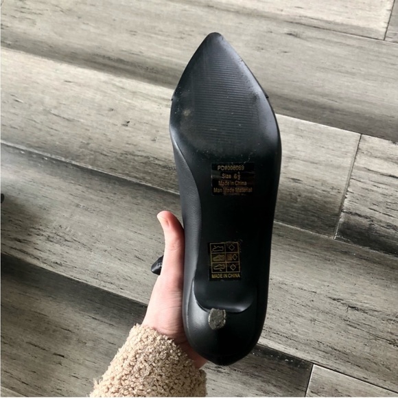 Journee Collection ‘Jadde’ Black Sock Style Booties w/ Kitten Heel & Pointed Toe - Picture 9 of 11